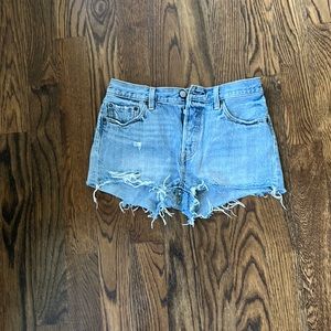 Levi’s 501 button fly cutoffs